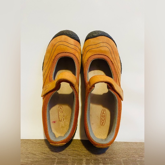 Keen Amsterdam orange suede mary jane hiking/outdoor shoe size/8 - Picture 4 of 7